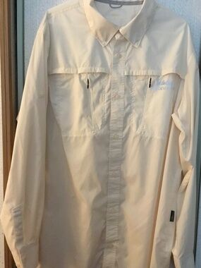 Men’s Cabelas Guidewear Long sleeve shirt